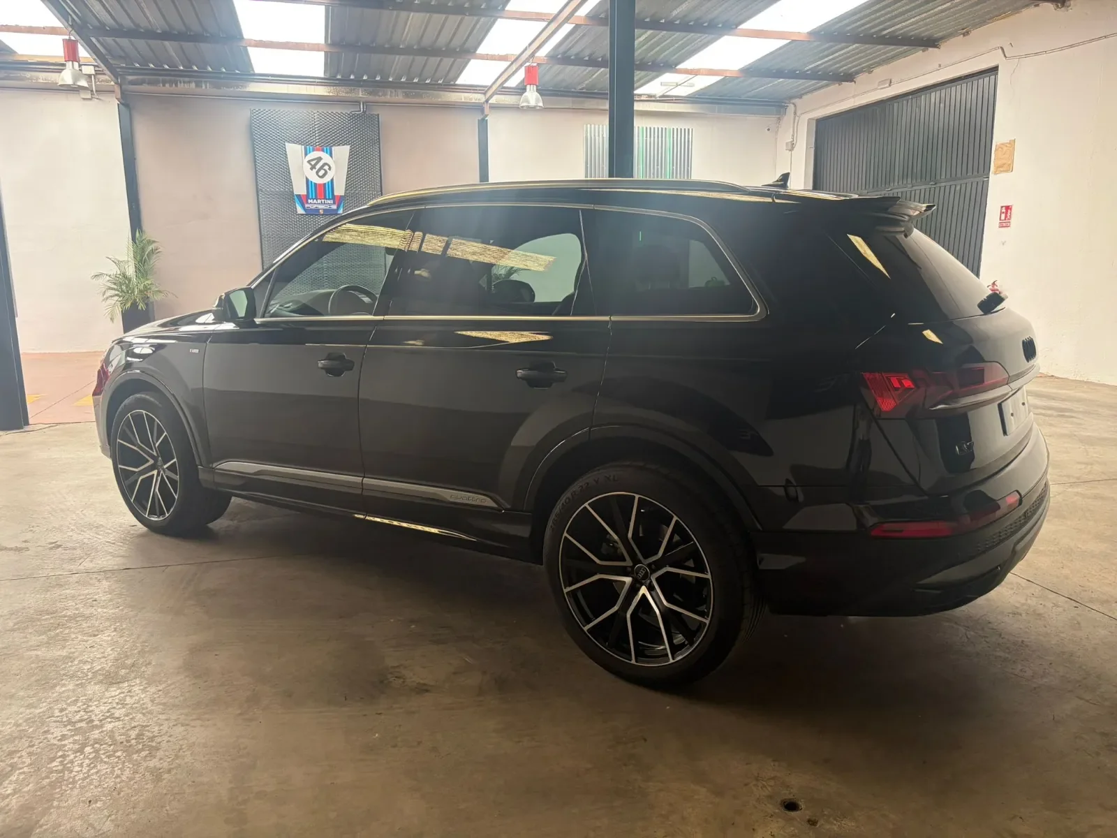 AUDI Q7 50 TDI quattro Launch Edition - imagen 3